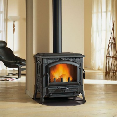 Italian cast iron wood burning stove with oven La Nordica Isotta EVO, 11.9kW - Italian wood burning stoves and fireplaces