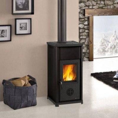 Italian wood burning stove La Nordica Tea black, 6.6kW - La Nordica